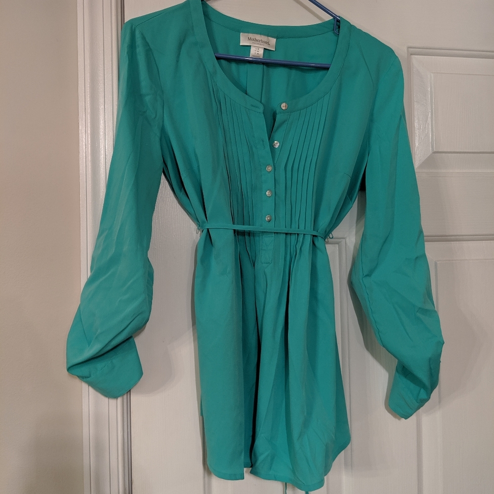 Motherhood Maternity dress shirt